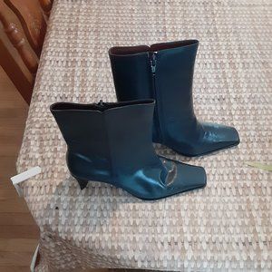 Nine West Heeled Boot
